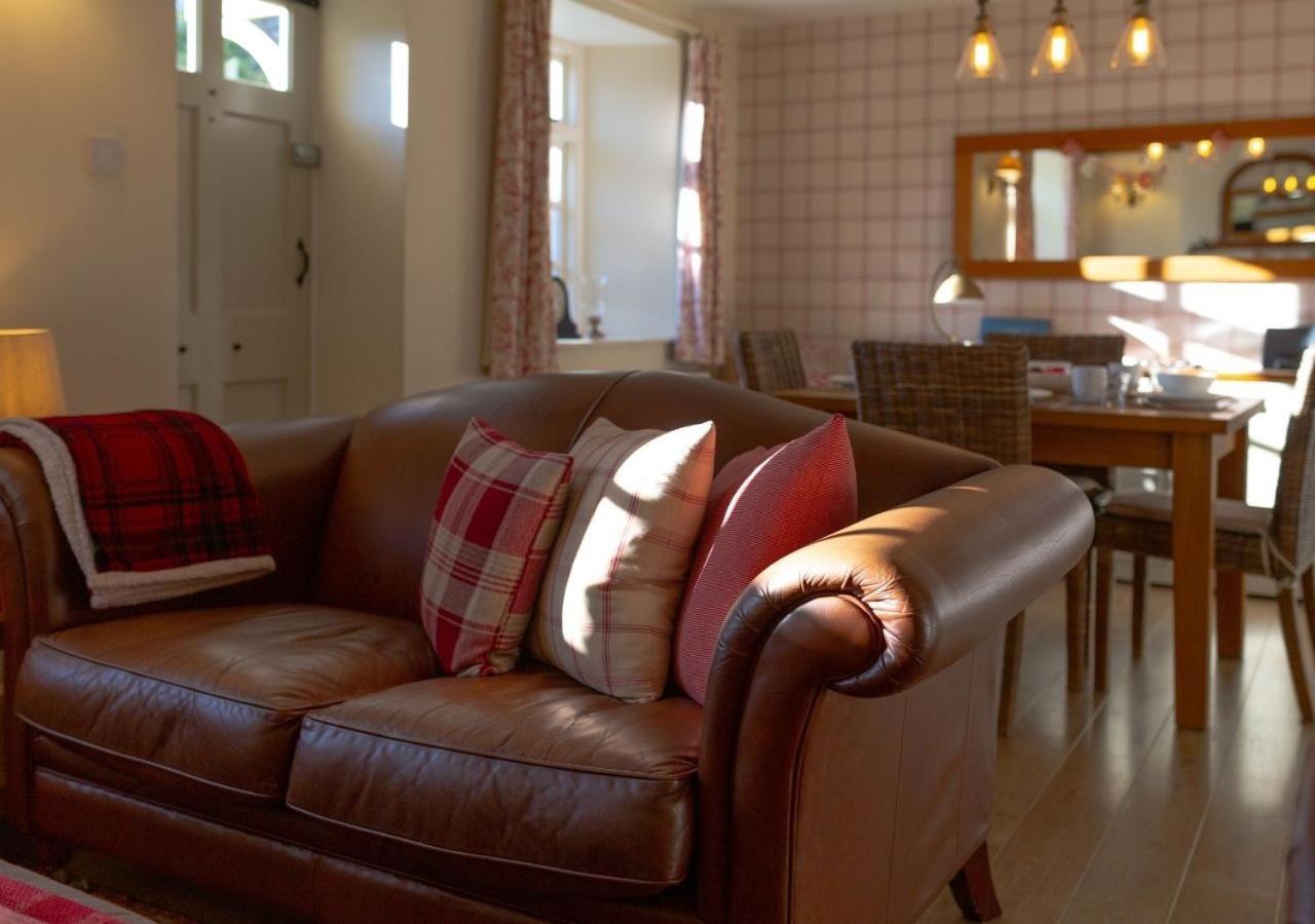 Jasmine Cottage - 2 Bedroom In Heart Of Bourton! Екстериор снимка