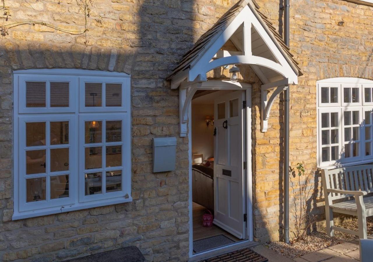 Jasmine Cottage - 2 Bedroom In Heart Of Bourton! Екстериор снимка