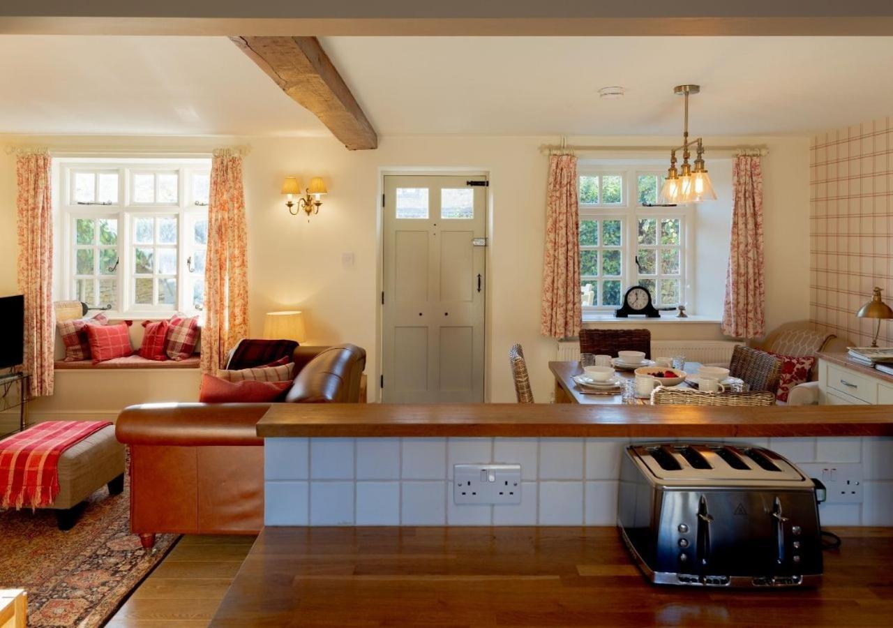 Jasmine Cottage - 2 Bedroom In Heart Of Bourton! Екстериор снимка